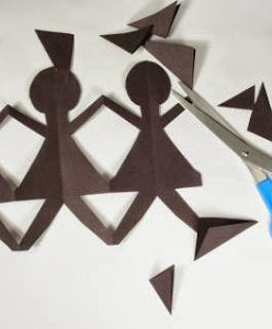 51651-425×319-Scissiors_paper_dolls.jpg